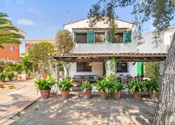 Feriehus Casa Alba Garden & Calm Sitges